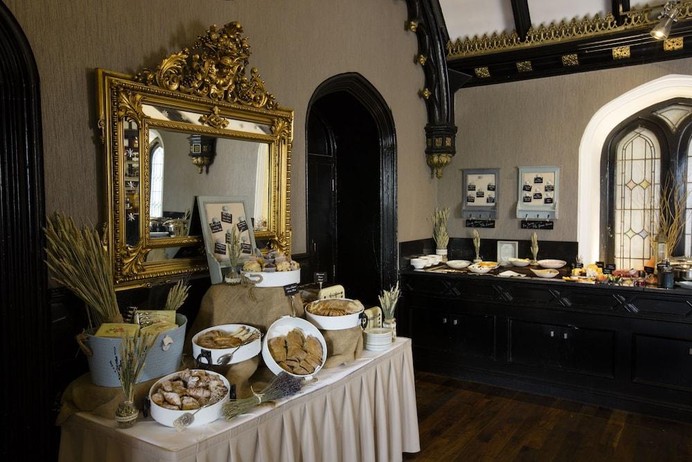 Clontarf Castle Hotel Dublin Buitenkant foto