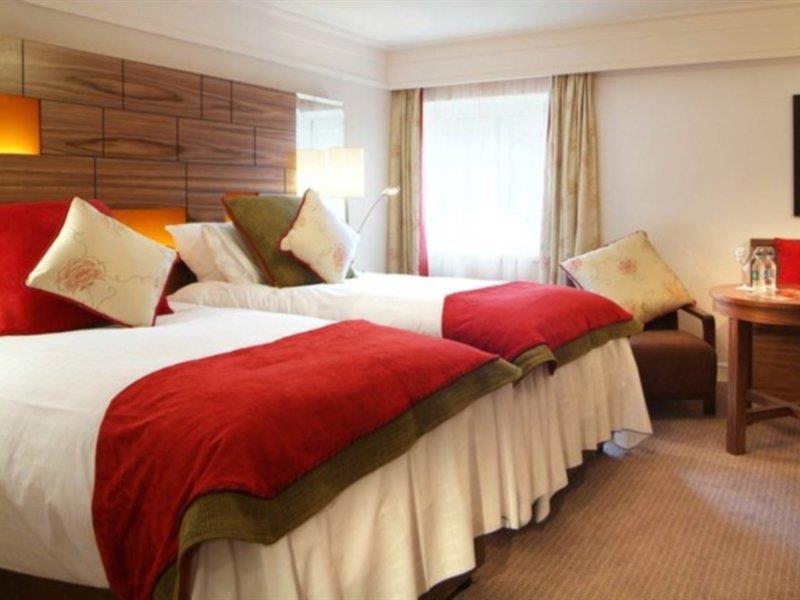 Clontarf Castle Hotel Dublin Buitenkant foto